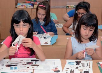 Пътеводителят “Един ден в музея на открито” повежда децата към миналото и ги запознава с традициите на българския народ