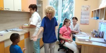 Педиатърът д-р Росица Карчева: “Когато едно дете е болно, страда цялото му семейство”