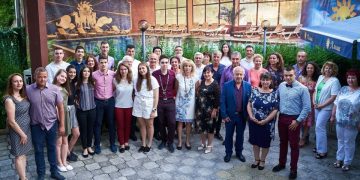 Мария Петрова пое Ротари клуб, Калоян Тодоров – Интеракт