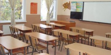 В десет паралелки за осмокласници в Габровска област повече от половината места са незаети