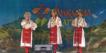 Трио “Звън” готви диск с песни от нашия фолклор