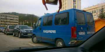 Специализирана полицейска операция от екипи на полицията и жандармерията