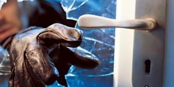 Кражба от магазин в Добромирка