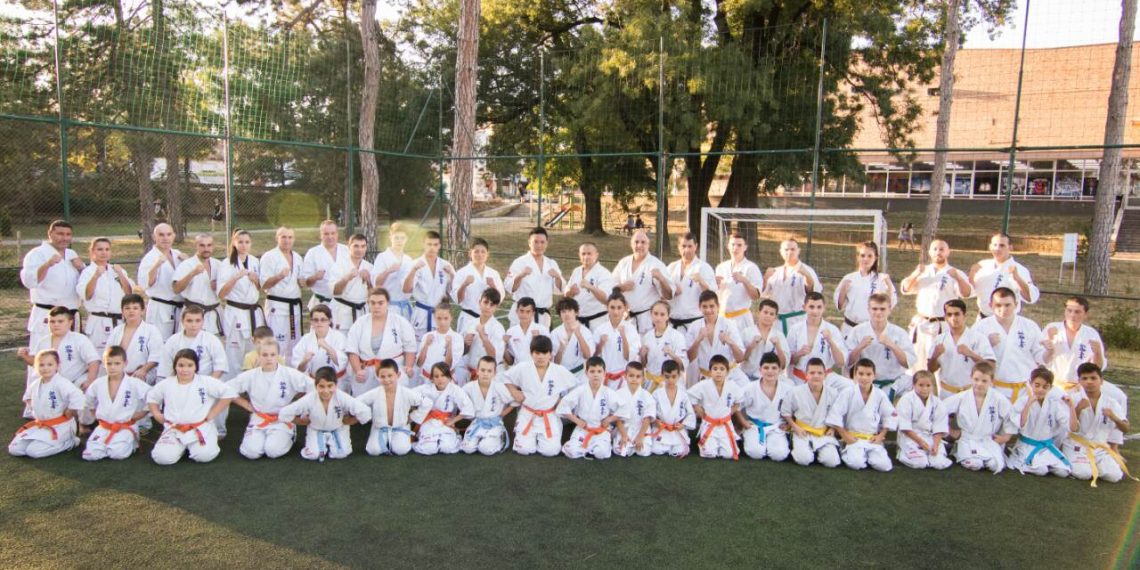 70 каратеки се включиха в лагера с японските гост инструктори