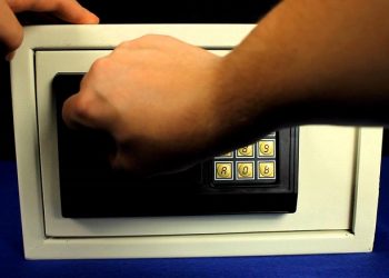 С взлом откраднаха сейфа на старчески дом