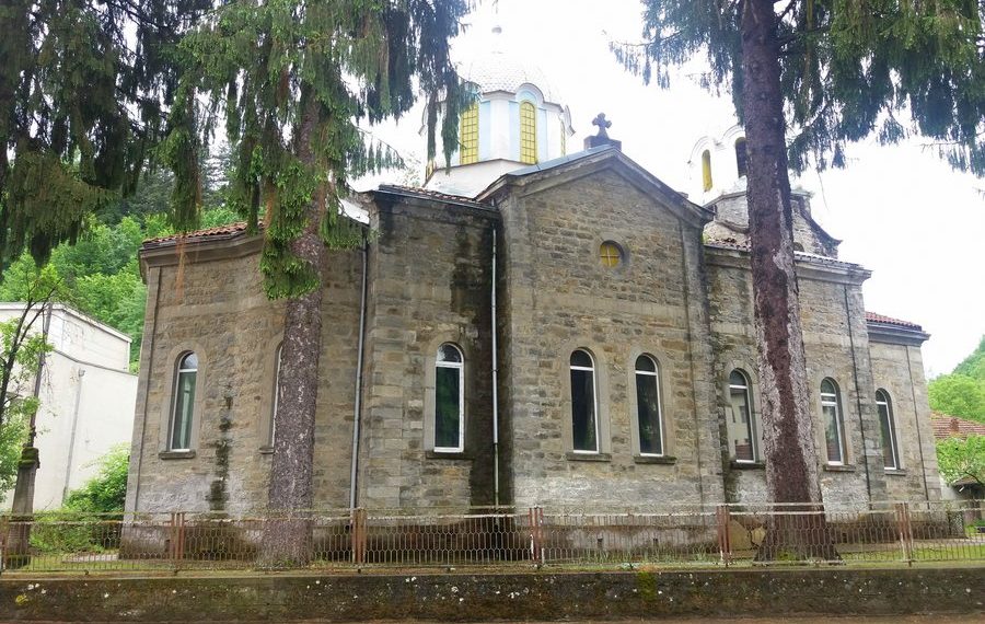 90-годишен юбилей празнува църквата в с. Стоките