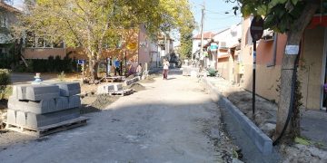 Продължават строително-ремонтните дейности по общинската пътна мрежа