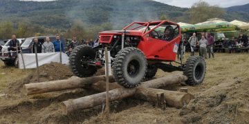 Повече от 40 екипажа се включиха в офроуд шампионата