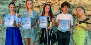 Пет  награди за Upstream Voices от  ,,Поп-рок-фест“ – Несебър