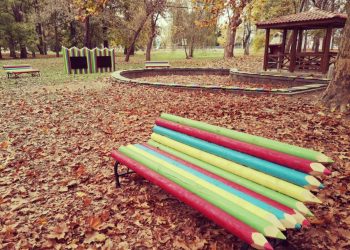 Нов кът за отдих в парк „Черничките“