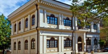 Градската галерия представя троянските художници