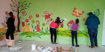 Деца рисуват за деца