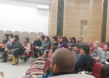 Да върнем и задържим децата в училище става все по-трудно