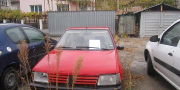 Общината с акция срещу изоставените МПС-та, до дни репатрират непремахнатите коли