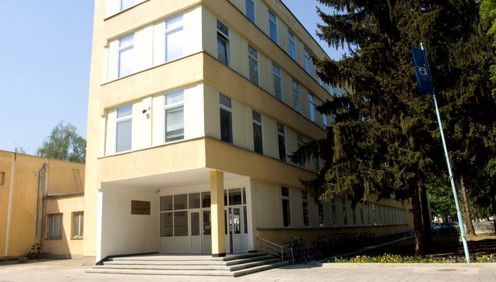 Евродепутатът Илхан Кючюк даде старт на конкурса “Креативна техника” за ученици от ПГМЕТ “Ген. Иван Бъчваров”