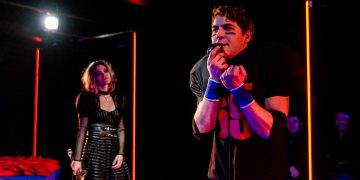 Габровските актьори предизвикват публиката за истината в любовта