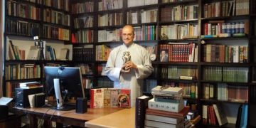 Преводачът Петко Хинов: На навика бе дадена власт над културата