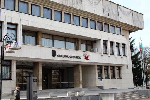 Кметът на община Севлиево д-р Иван Иванов събира представителите на всички здравни заведения