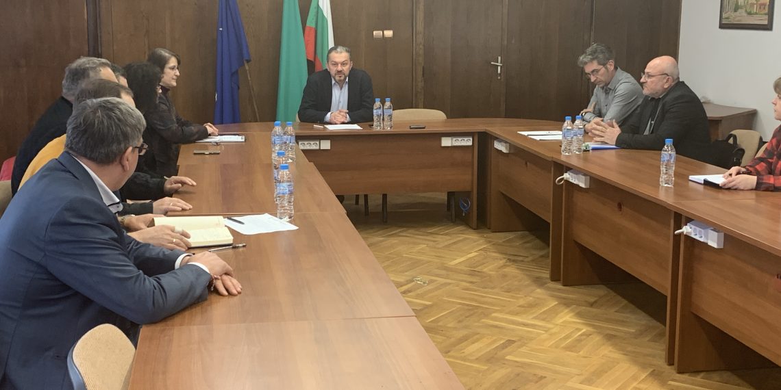 Кметът на Севлиево: Създадена е организация за превенция от настъпващия в Европа коронавирус