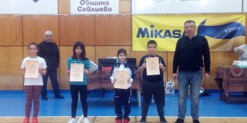 Клубът по бадминтон стана на 15 години