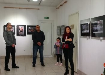 Йордановден – от две фотографски гледни точки