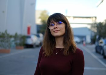 Никога не съм имала намерение да разказвам чужди истории. Винаги съм искала да остана в България