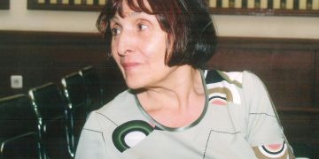 Юлия Пискулийска: “Където и да е, човек един ден попада в прегръдката на корена – жилава, сладко-горчива и единствена”