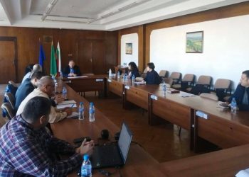 Д-р Иван Иванов препоръча на членовете на кризисния щаб да окомплектоват резервни медицински екипи за справяне с коронавируса