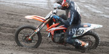 Нови пет точки към актива на Петър Петров