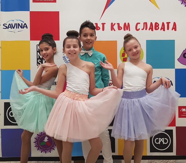 Ива, Кристина и вокална група Upstream Voices-Sweety – с първи награди от  „Път към славата“