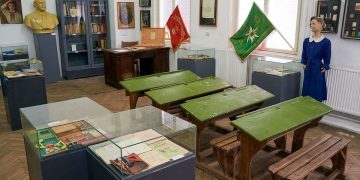 Нова експозиция разкрива интересни факти за училищното дело в общината в периода 1944-1989 г.