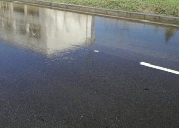 Започна пролетното почистване и измиване на улиците в град Севлиево