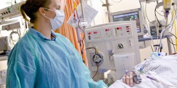 Подменят 10 от 12-те апарата за хемодиализа в болницата