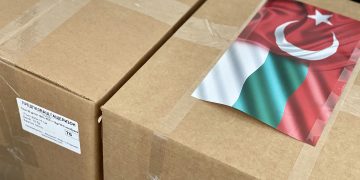 Генералният консул на Република Турция в Пловдив дари 50 защитни костюма