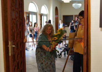 Анета Мирчева претворява реалността в илюзия и обратно