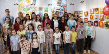 Галерия “Видима” днес възстановява изложбената си дейност