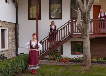 Песен на трио “Звън” спечели “Фолклорна палитра”