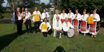 Фолклорна формация “Веселина” – с куп награди от “Фолклорни нюанси”