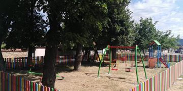 На нова детска площадка се радват децата в с. Ряховците