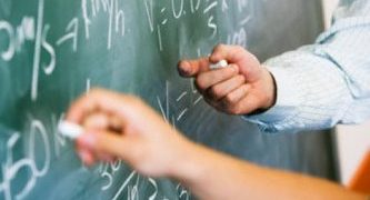 Увеличение на заплатите на учителите от 1 януари 2021 г.