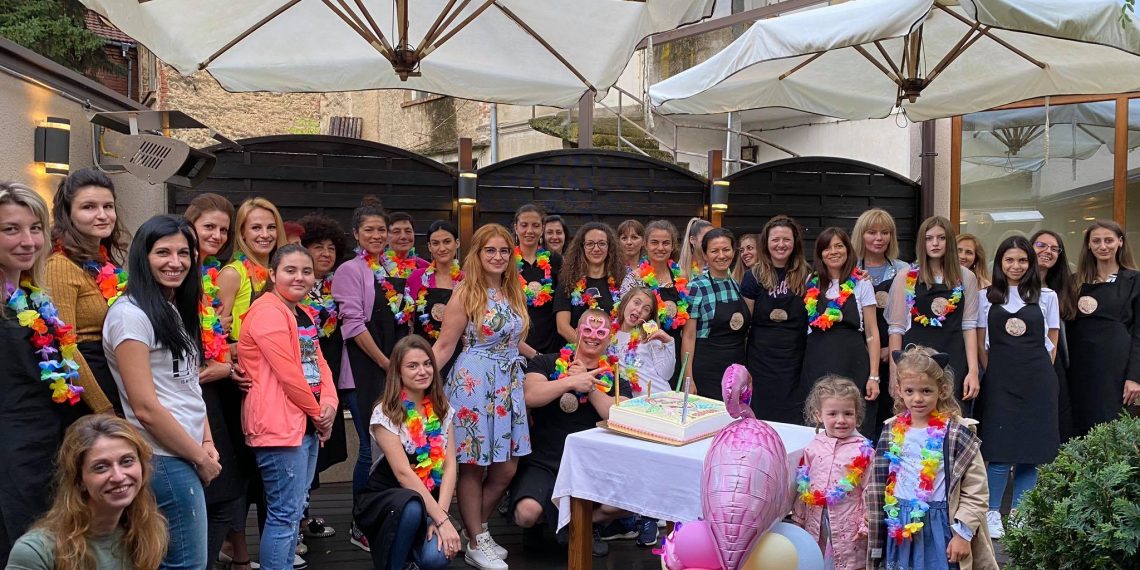 Вероника Венкова: „Art&WineV е едно по-различно забавление с цветни трайни спомени“