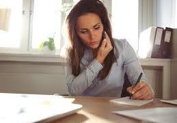 И през август Агенцията по заетостта консултира бизнеса по телефона