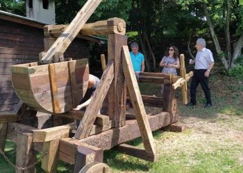 Нов катапулт на Хоталич