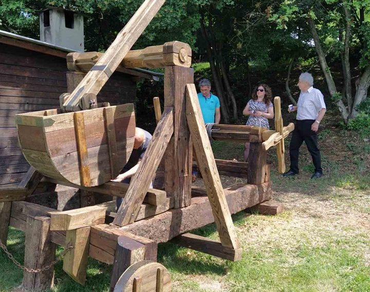 Нов катапулт на Хоталич