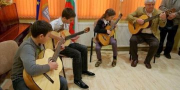 Шест кабинета в дома на културата – за школата по изкуства