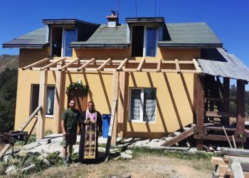 Приятели и туристи уважиха 85-тата годишнина на х. “Мазалат”