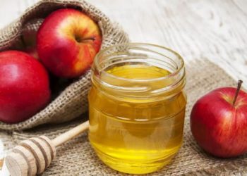 Пчелен мед и биопродукти получават децата по училищните схеми от тази есен