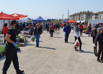 Петъчният пазар остава на панаирната площадка