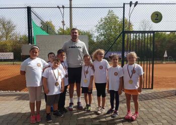 Турнир по тенис за деца и възрастни се превърна в празник