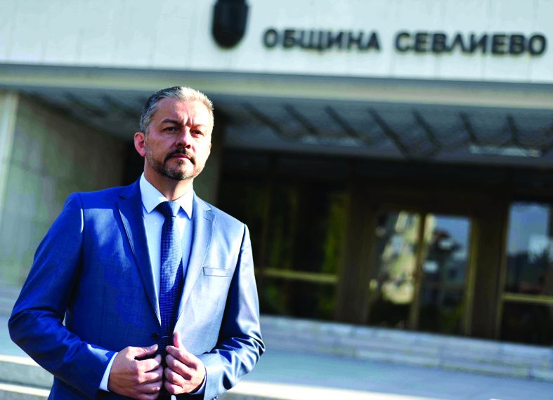 Петковден е! Денят на Севлиево